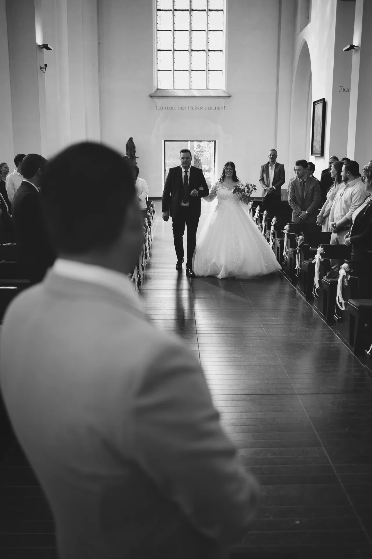 Warum echte Hochzeitsmomente wichtiger sind als perfekte Posen